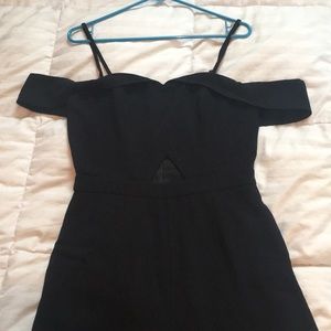 Black med off the shoulder jumpsuit